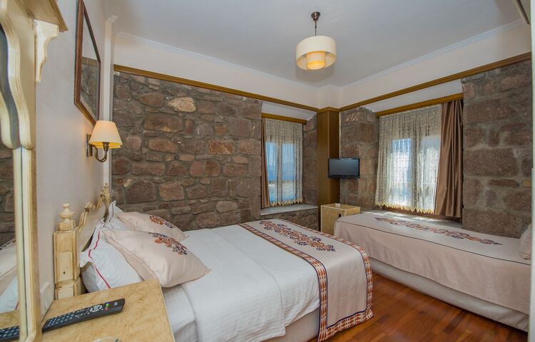 Assos Nazlıhan Hotel
