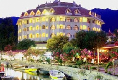 FORTUNA BEACH HOTEL