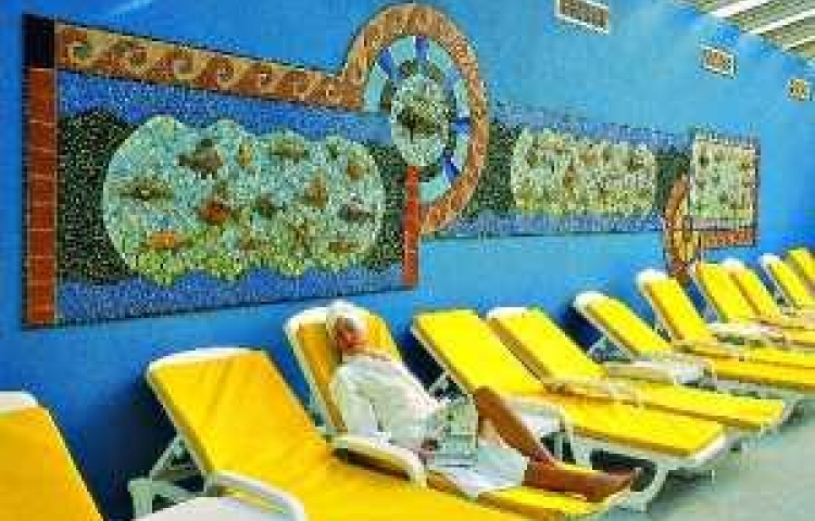 NISOS HOTELS VARUNA