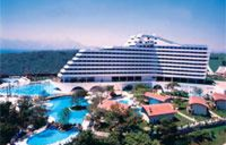 TITANIC RESORT HOTEL