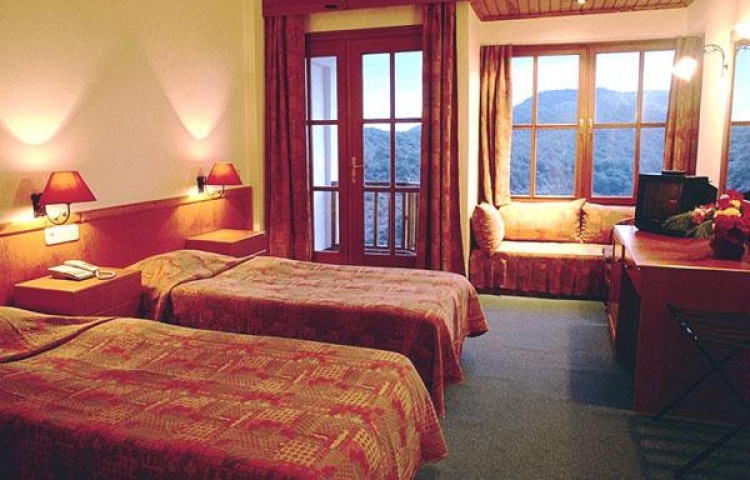 MONTANA PINE RESORT