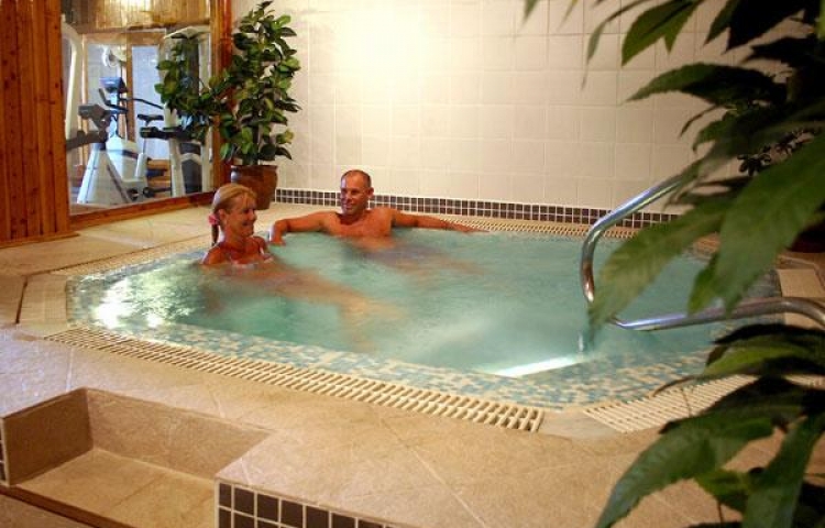 MONTANA PINE RESORT