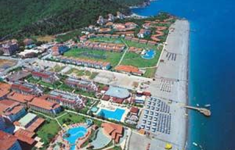 SAiLORS BEACH CLUB HOTEL