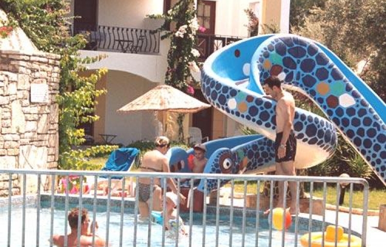 IZER HOTEL