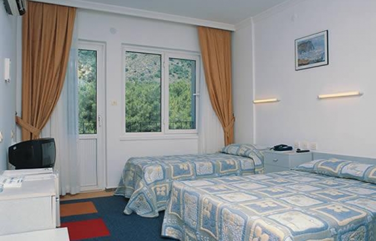 PINETA PARK  DELUXE HOTEL
