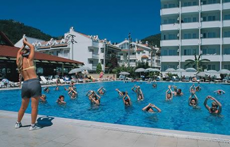 PINETA PARK  DELUXE HOTEL