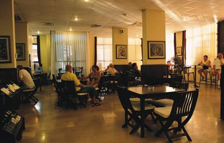 PINETA PARK  DELUXE HOTEL