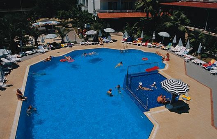 PINETA PARK  DELUXE HOTEL