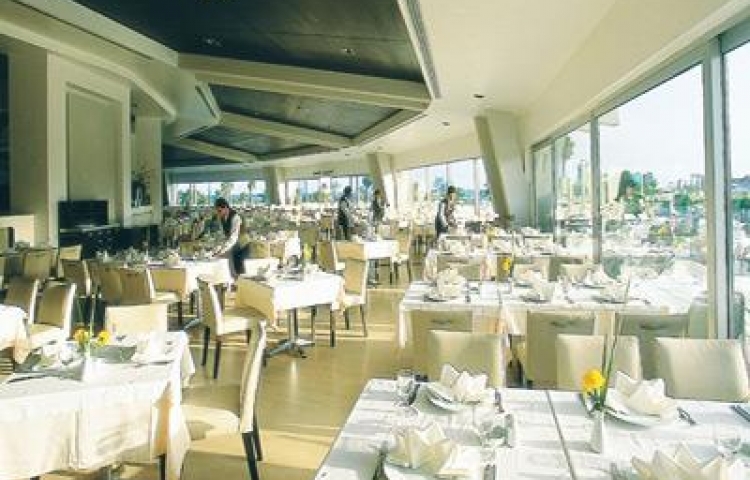 LARES PARK HOTEL