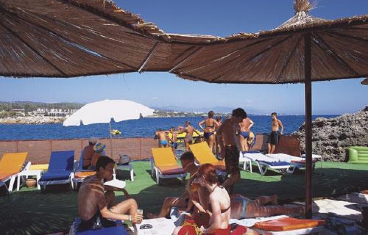 WATER PLANET HOTEL