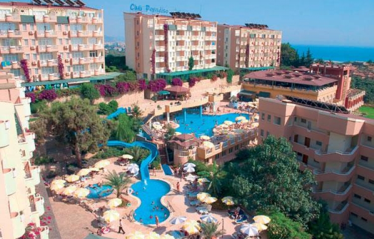 CLUB PARADISO