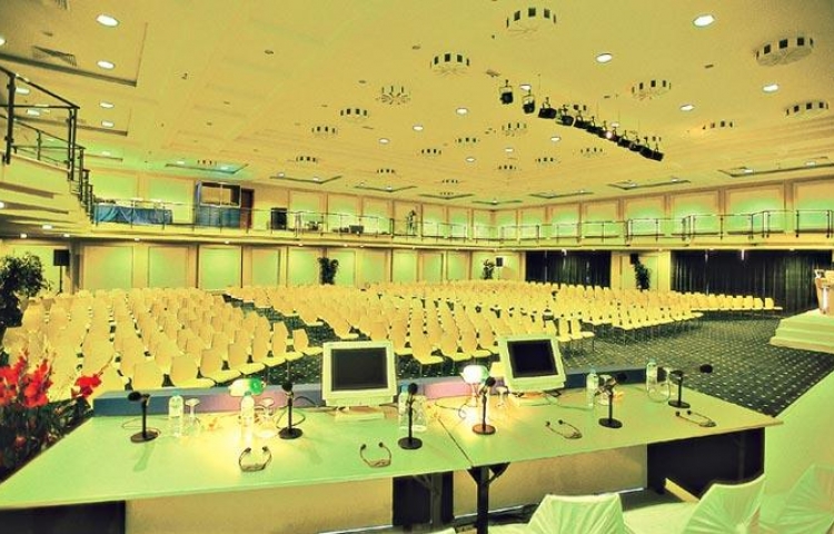 LiMAK ATLANTiS HOTEL