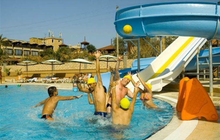 LOCEANICA BEACH RESORT  