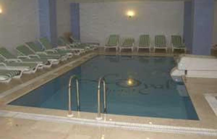 LOYAL HOTEL