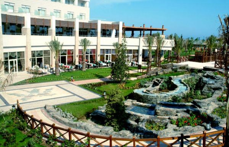 SHERWOOD BREEZES RESORT HOTEL