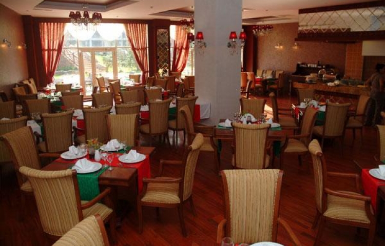 SHERWOOD BREEZES RESORT HOTEL