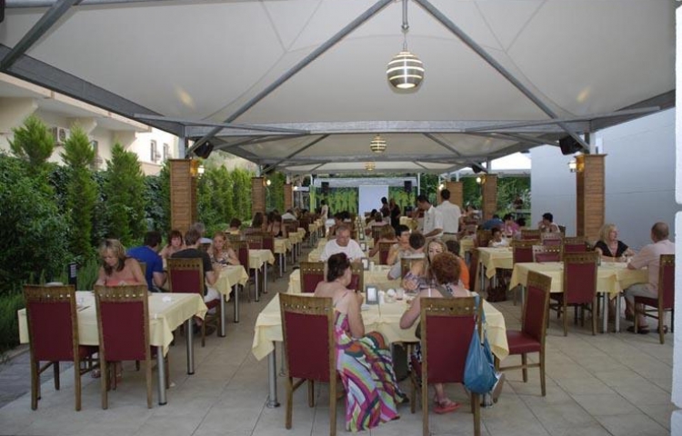 ROYAL GARDEN HOTEL