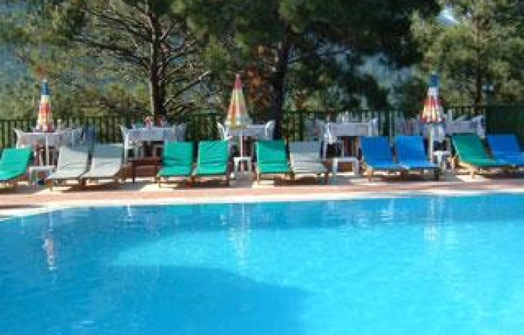 ST.NICHOLAS PARK HOTEL