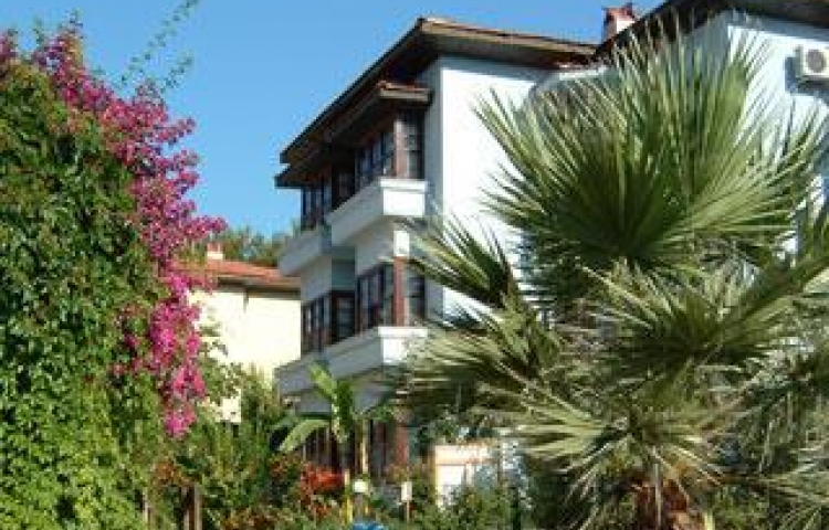 ST.NICHOLAS PARK HOTEL