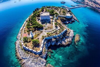 İzmir Çeşme Kuşadası Yüzme ve Tekne Turu